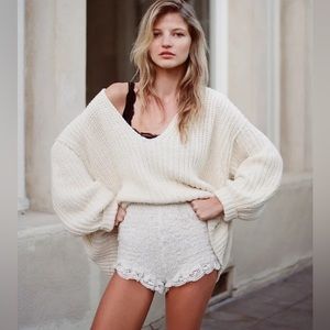 🐇NWT FREE PEOPLE CLEMENTINE SHORTS